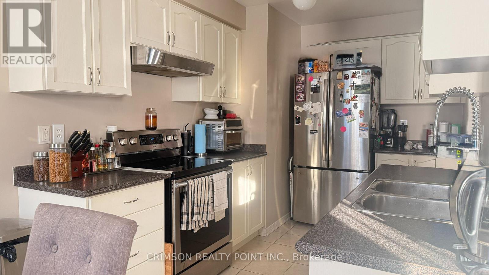 1381 Brandon Terrace, Milton, Ontario  L9T 7R4 - Photo 9 - W12470974