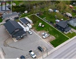 122 QUEEN STREET, Kawartha Lakes, Ontario