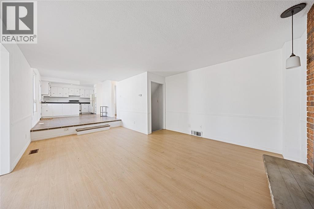 1345 Wiltshire Drive, Sarnia, Ontario  N7S 4P3 - Photo 14 - 25026454