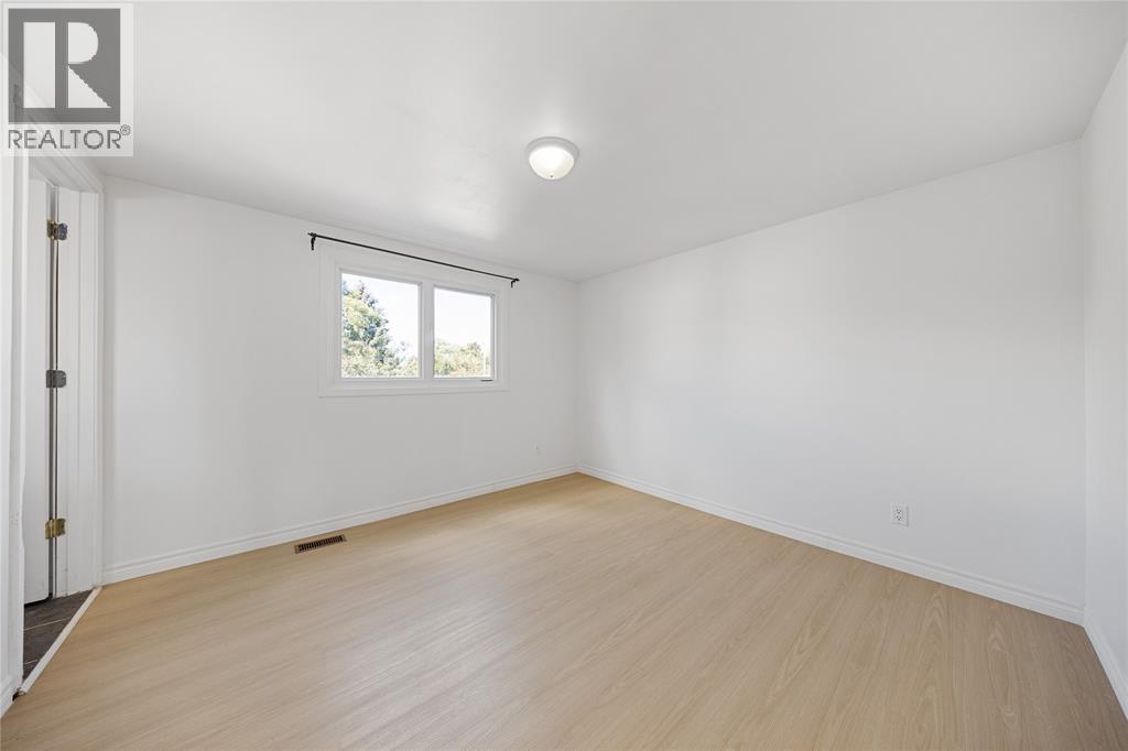 1345 Wiltshire Drive, Sarnia, Ontario  N7S 4P3 - Photo 16 - 25026454