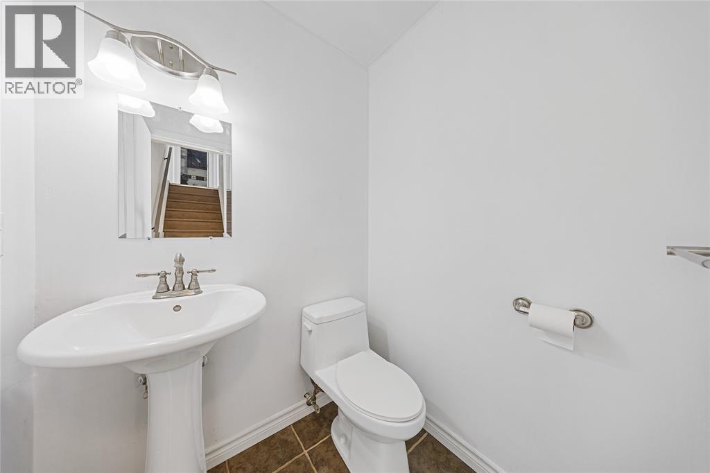 1345 Wiltshire Drive, Sarnia, Ontario  N7S 4P3 - Photo 25 - 25026454