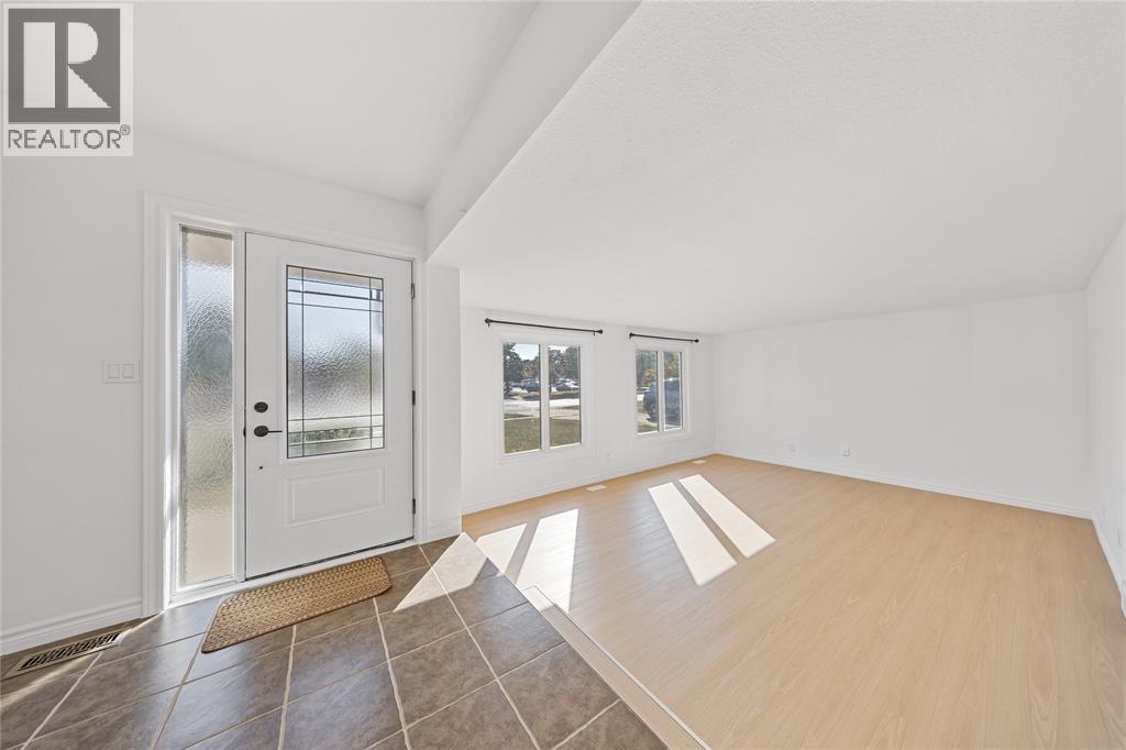 1345 Wiltshire Drive, Sarnia, Ontario  N7S 4P3 - Photo 3 - 25026454