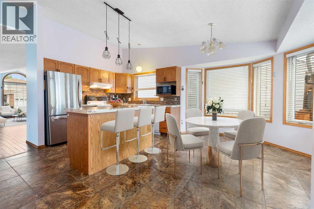 Property at 9055 106 Avenue image 3