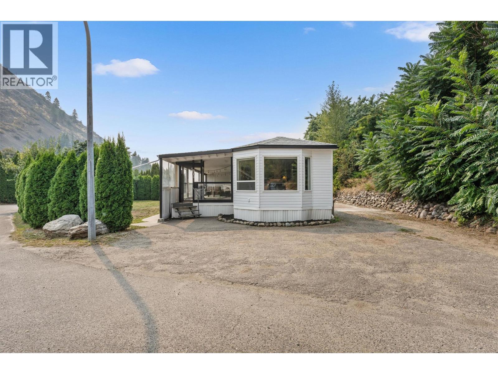 1699 Ross Road Unit# 101, West Kelowna, British Columbia