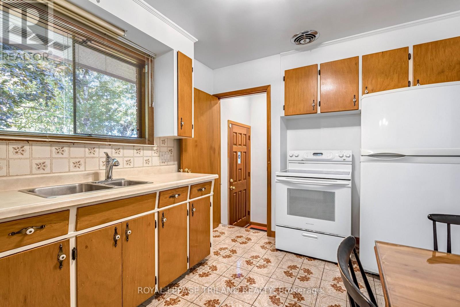 87 Wethered Street, London East, Ontario  N5Y 1H1 - Photo 17 - X12397088