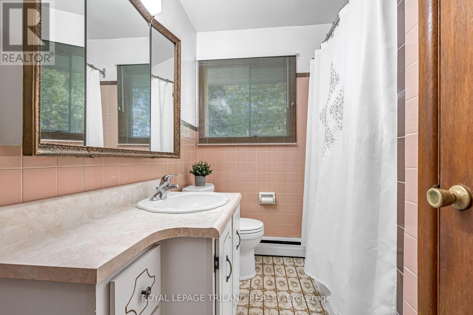 87 Wethered Street, London East, Ontario  N5Y 1H1 - Photo 25 - X12397088