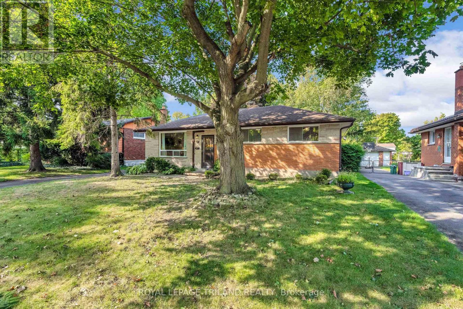 87 Wethered Street, London East, Ontario  N5Y 1H1 - Photo 3 - X12397088