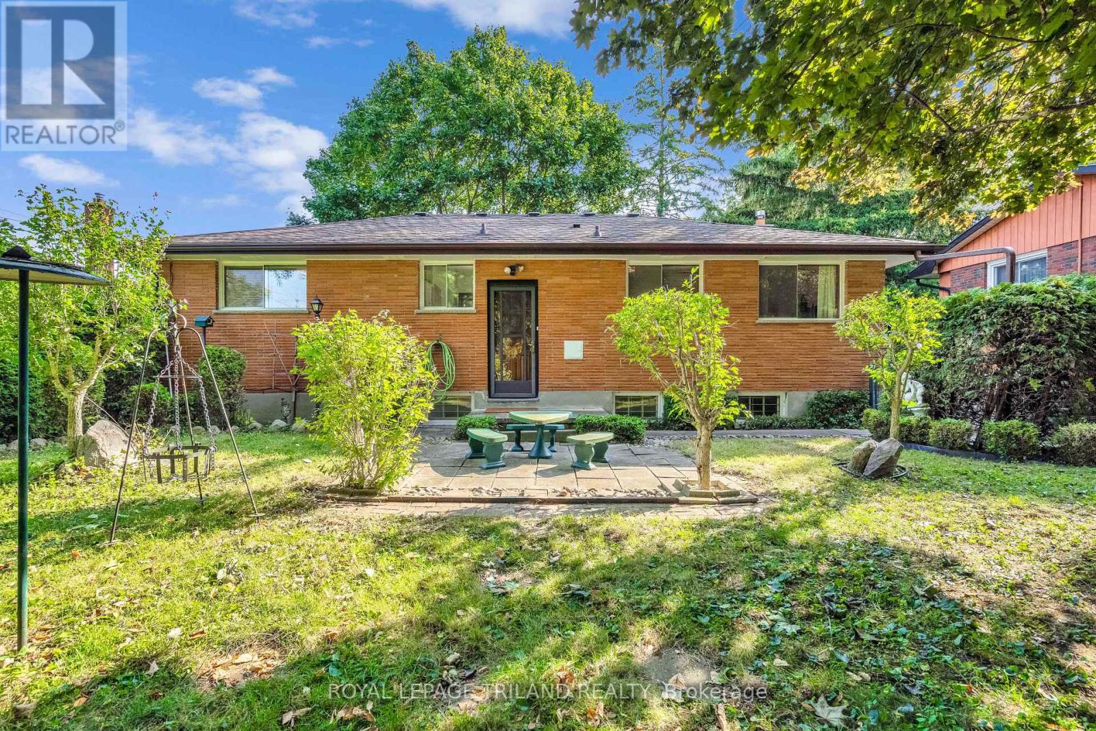 87 Wethered Street, London East, Ontario  N5Y 1H1 - Photo 39 - X12397088