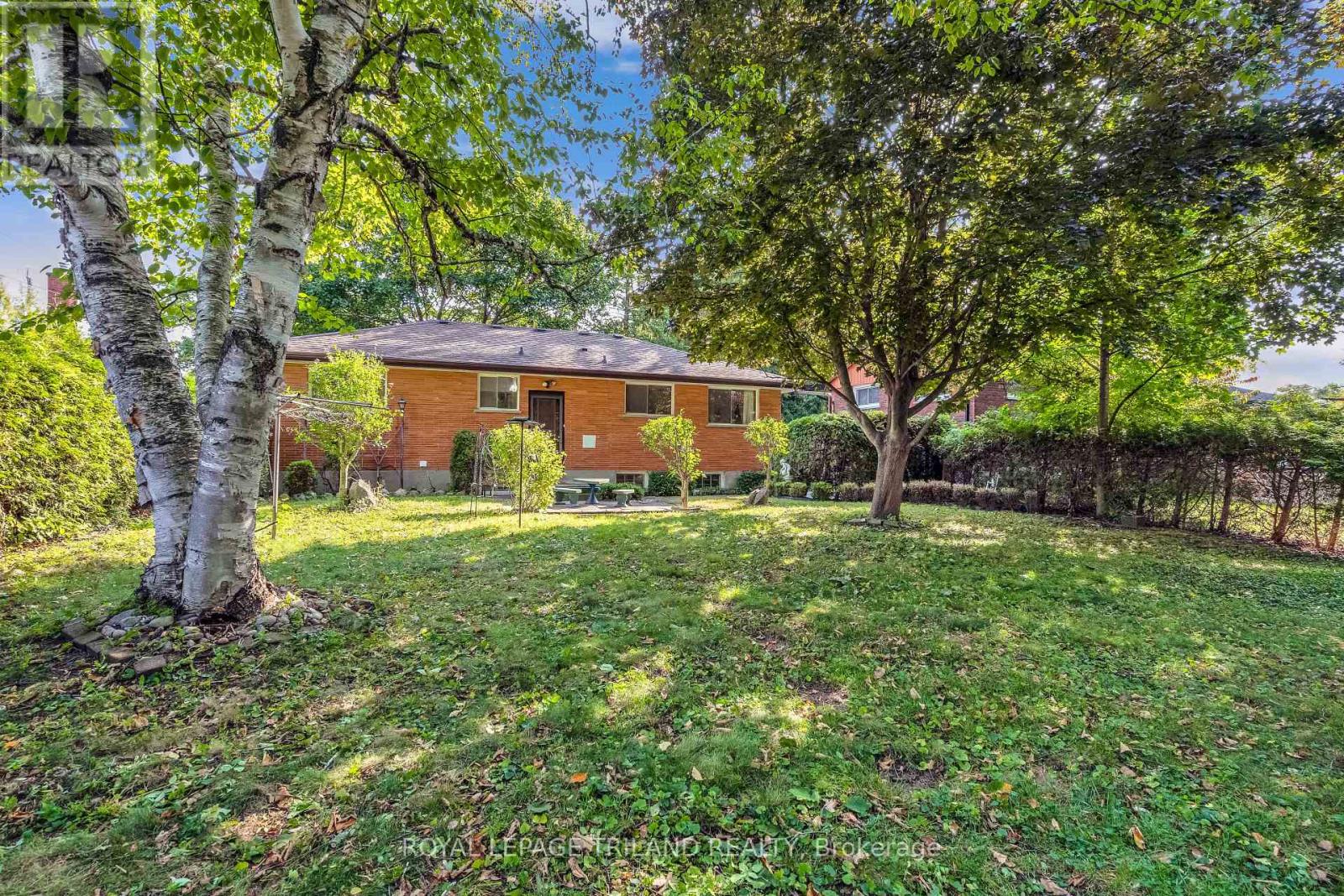 87 Wethered Street, London East, Ontario  N5Y 1H1 - Photo 46 - X12397088