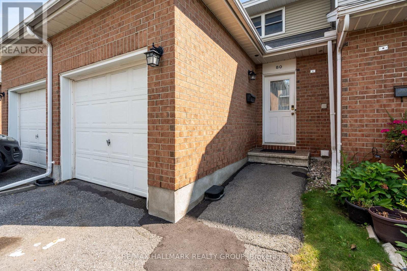 43 - 80 Bentbrook Crescent, Ottawa, Ontario  K2J 3Y1 - Photo 3 - X12399091