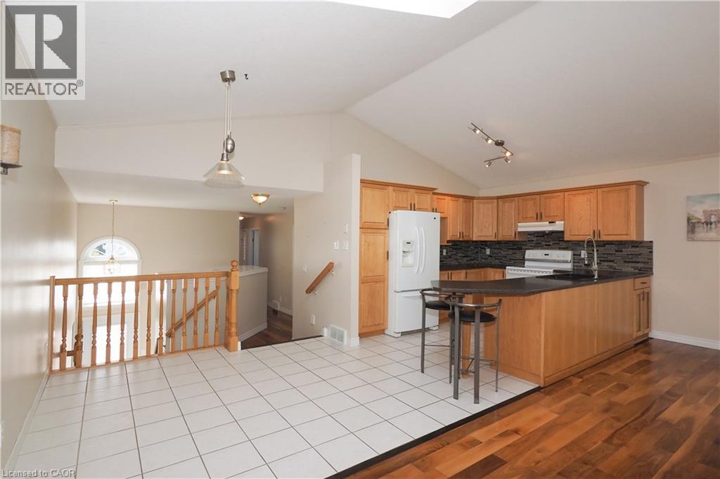 324 Keewatin Avenue, Kitchener, Ontario  N2B 3W6 - Photo 13 - 40778318