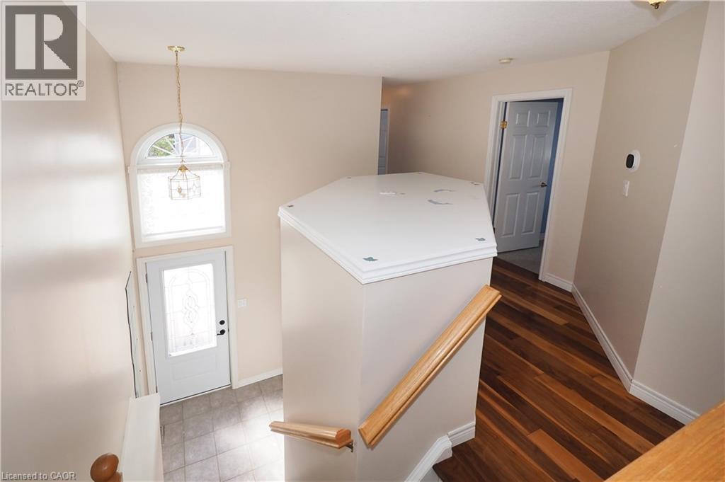 324 Keewatin Avenue, Kitchener, Ontario  N2B 3W6 - Photo 4 - 40778318