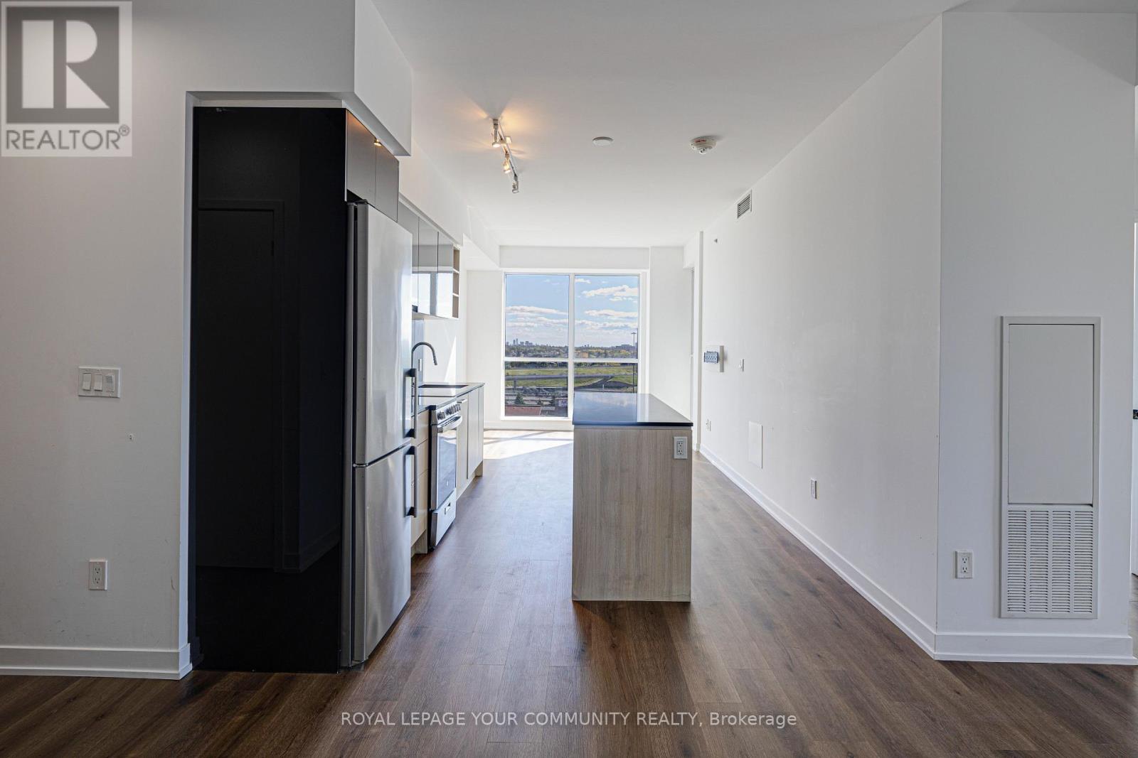 1023 - 31 Tippett Road, Toronto, Ontario  M3H 0C8 - Photo 3 - C12464394