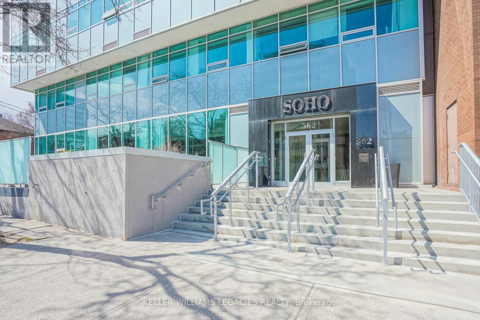 302 - 562 Eglinton Avenue E, Toronto, Ontario  M4P 1P1 - Photo 2 - C12471536