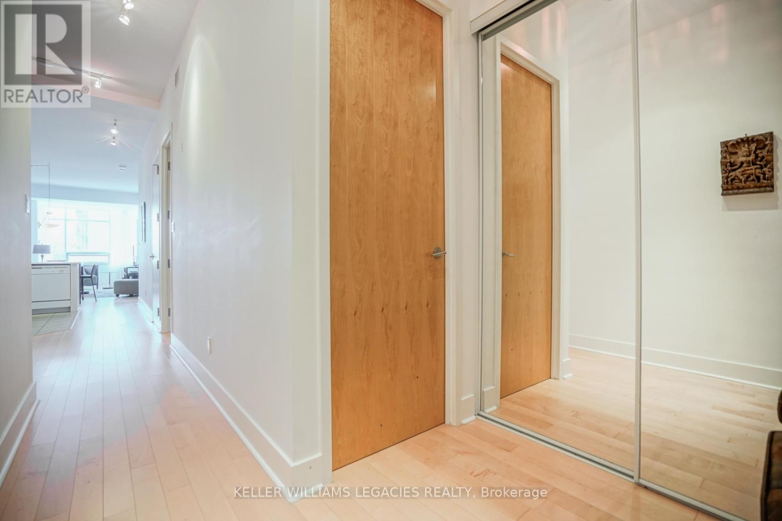 302 - 562 Eglinton Avenue E, Toronto, Ontario  M4P 1P1 - Photo 4 - C12471536