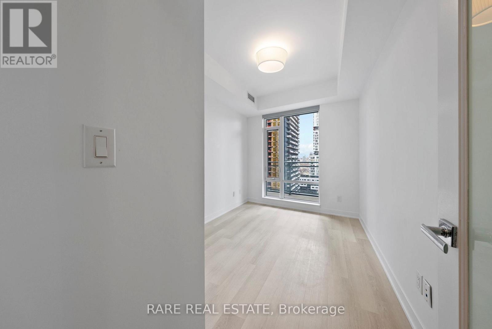 1602 - 21 Widmer Street, Toronto, Ontario  M5V 2E8 - Photo 33 - C12471561