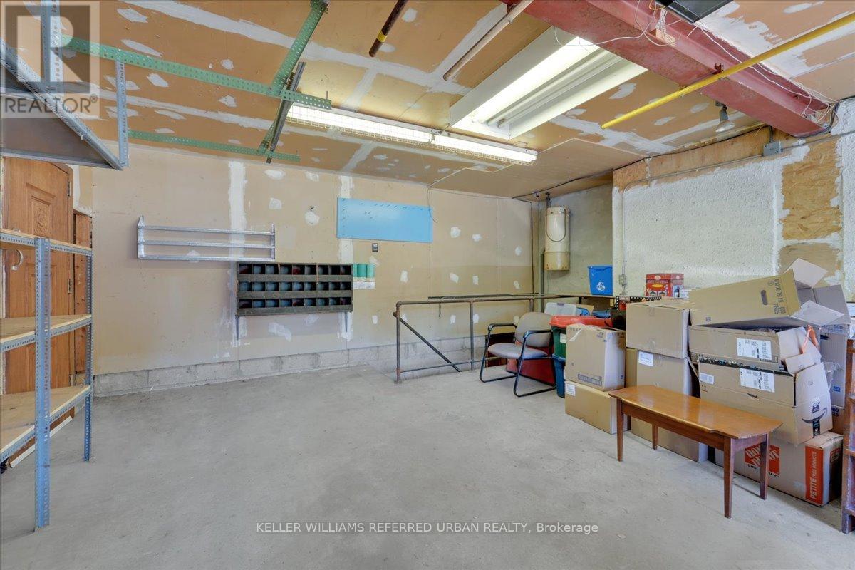 116 Burnett Avenue, Toronto, Ontario  M2N 1V5 - Photo 33 - C12471575