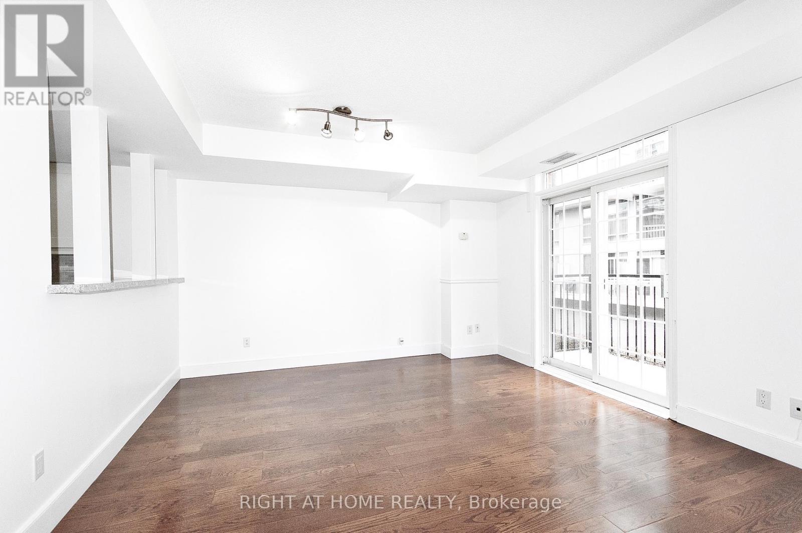 269 - 70 Douro Street, Toronto, Ontario  M6K 3N4 - Photo 3 - C12471601