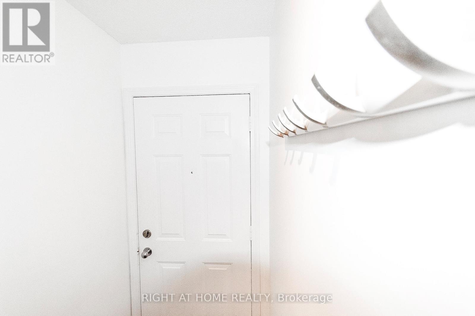 269 - 70 Douro Street, Toronto, Ontario  M6K 3N4 - Photo 9 - C12471601