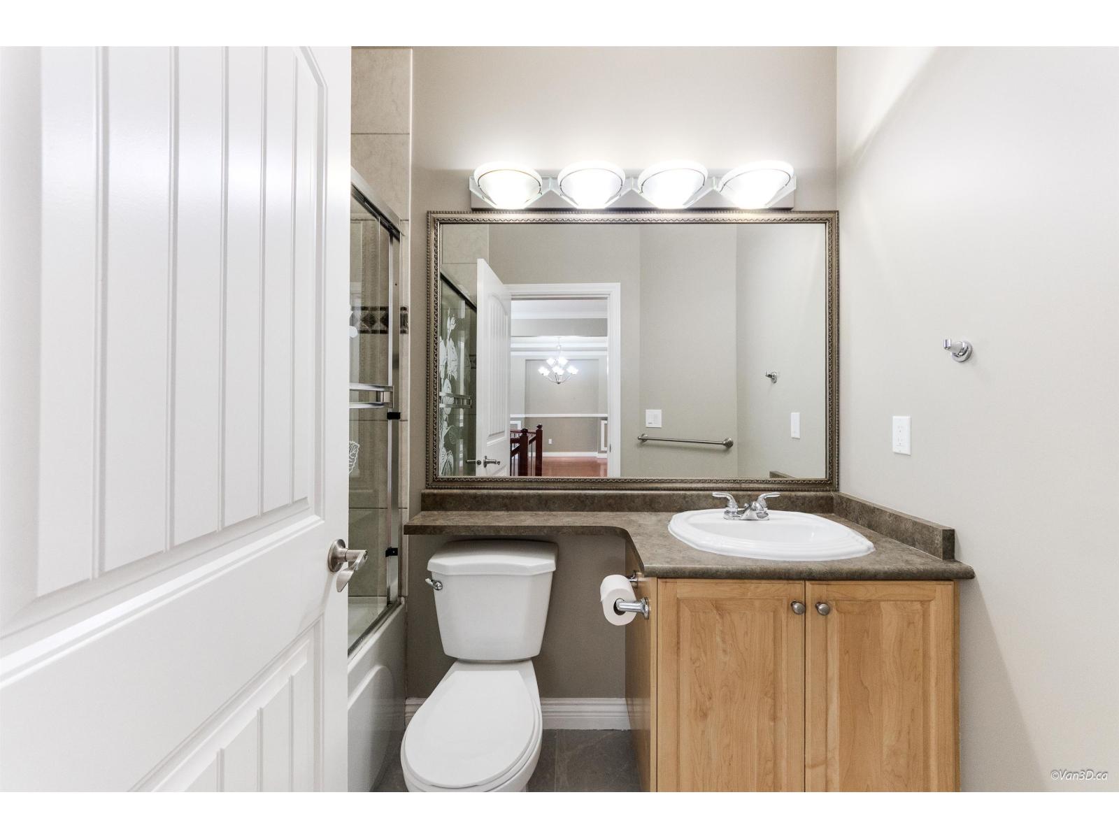 14922 102a Avenue, Surrey, British Columbia V3R 1K9 - Photo 18 - R3059738