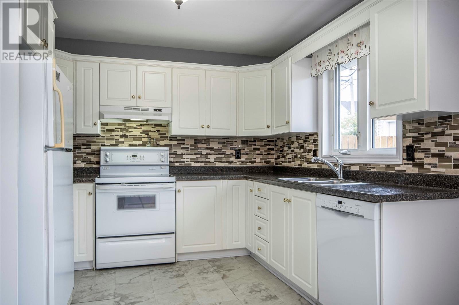 9 Rhodora Street, St. John's, Newfoundland & Labrador  A1A 5K1 - Photo 6 - 1291731