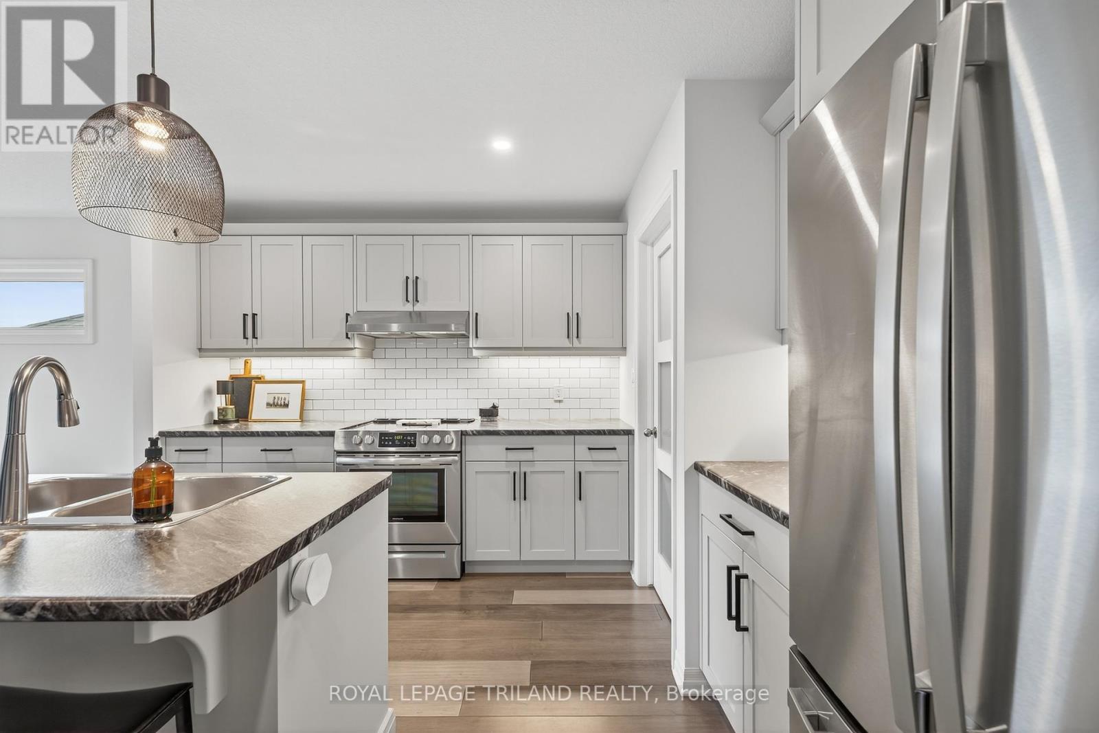 61 Ashberry Place, St. Thomas, Ontario  N5R 0H9 - Photo 16 - X12471619