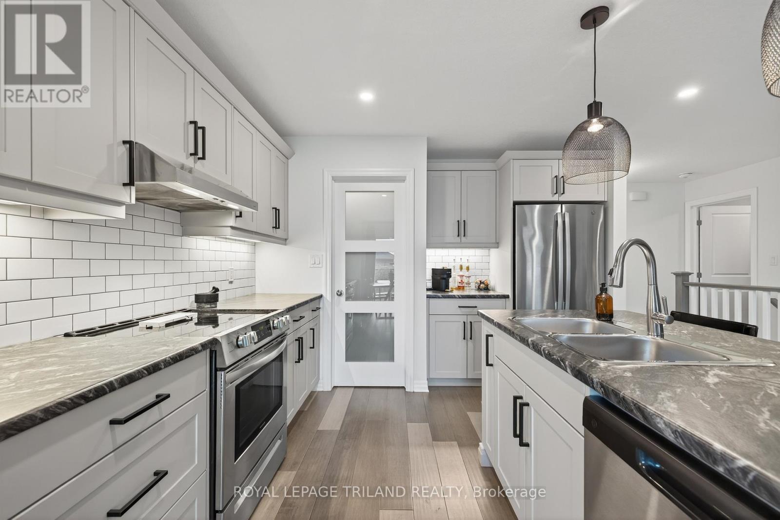 61 Ashberry Place, St. Thomas, Ontario  N5R 0H9 - Photo 17 - X12471619