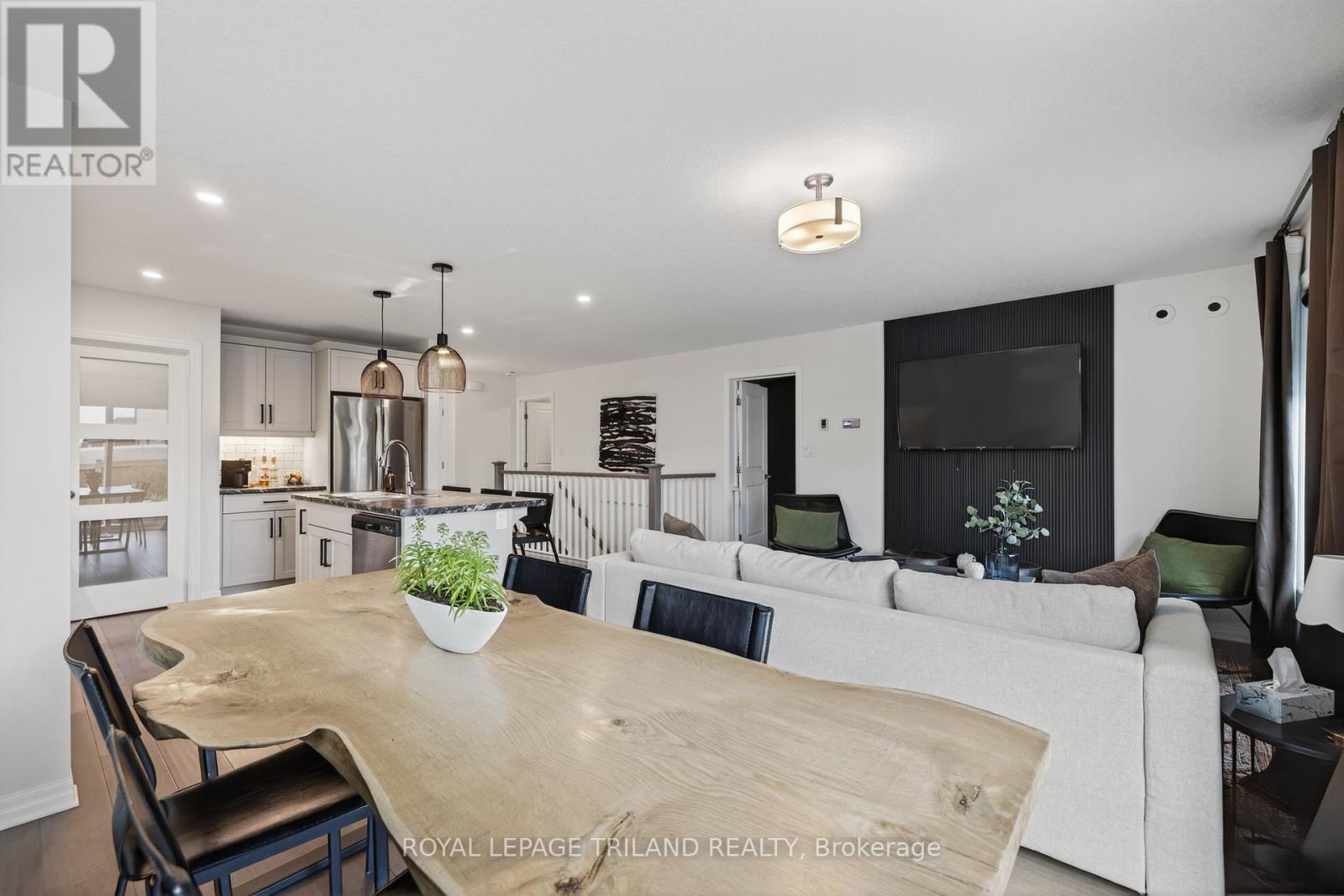 61 Ashberry Place, St. Thomas, Ontario  N5R 0H9 - Photo 24 - X12471619