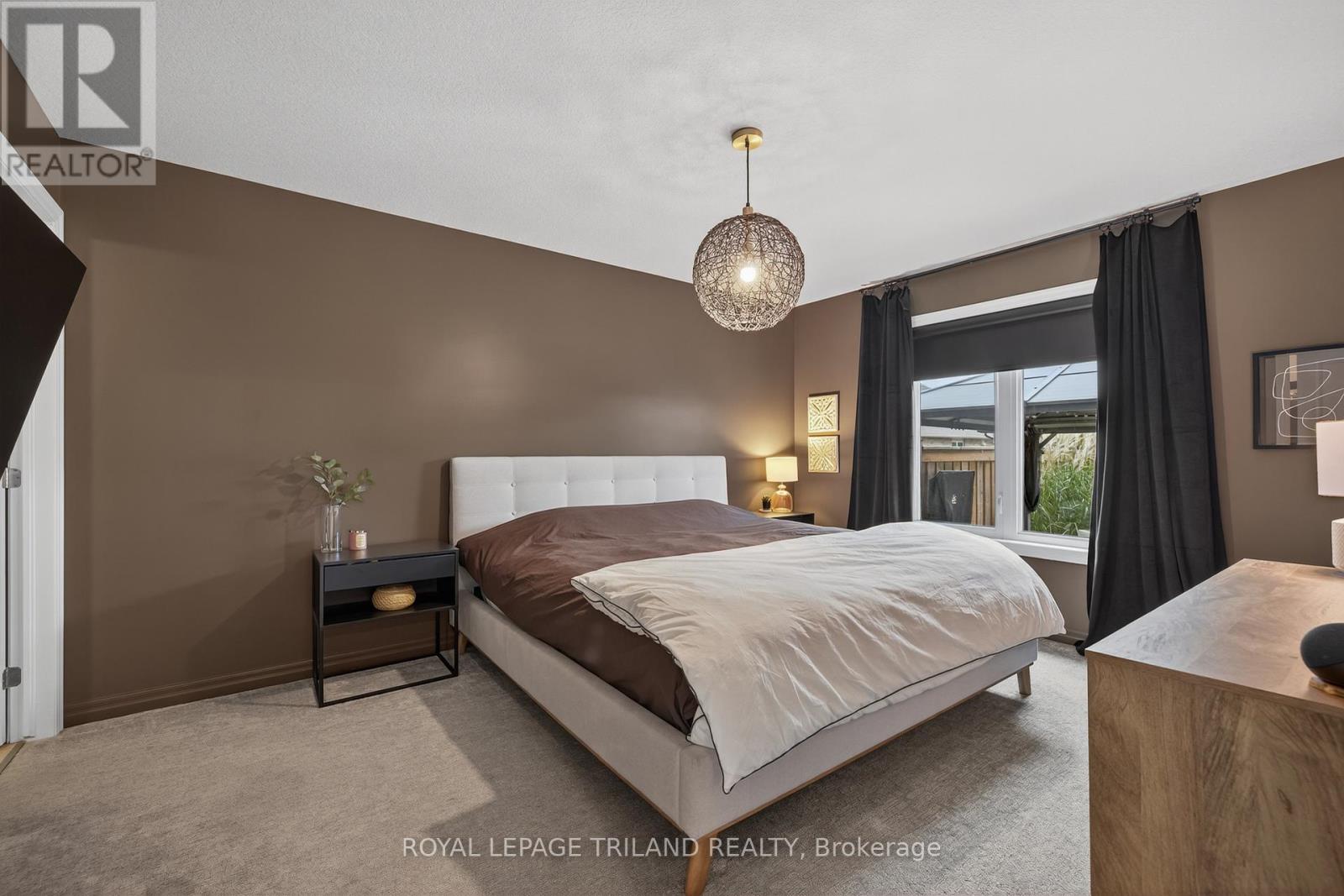 61 Ashberry Place, St. Thomas, Ontario  N5R 0H9 - Photo 25 - X12471619