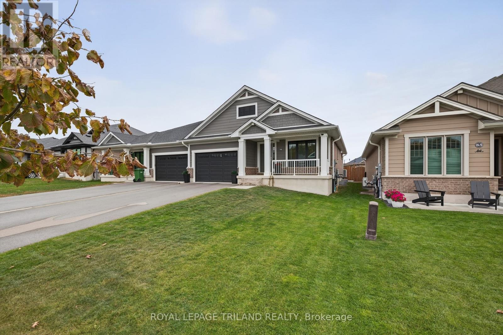 61 Ashberry Place, St. Thomas, Ontario  N5R 0H9 - Photo 3 - X12471619