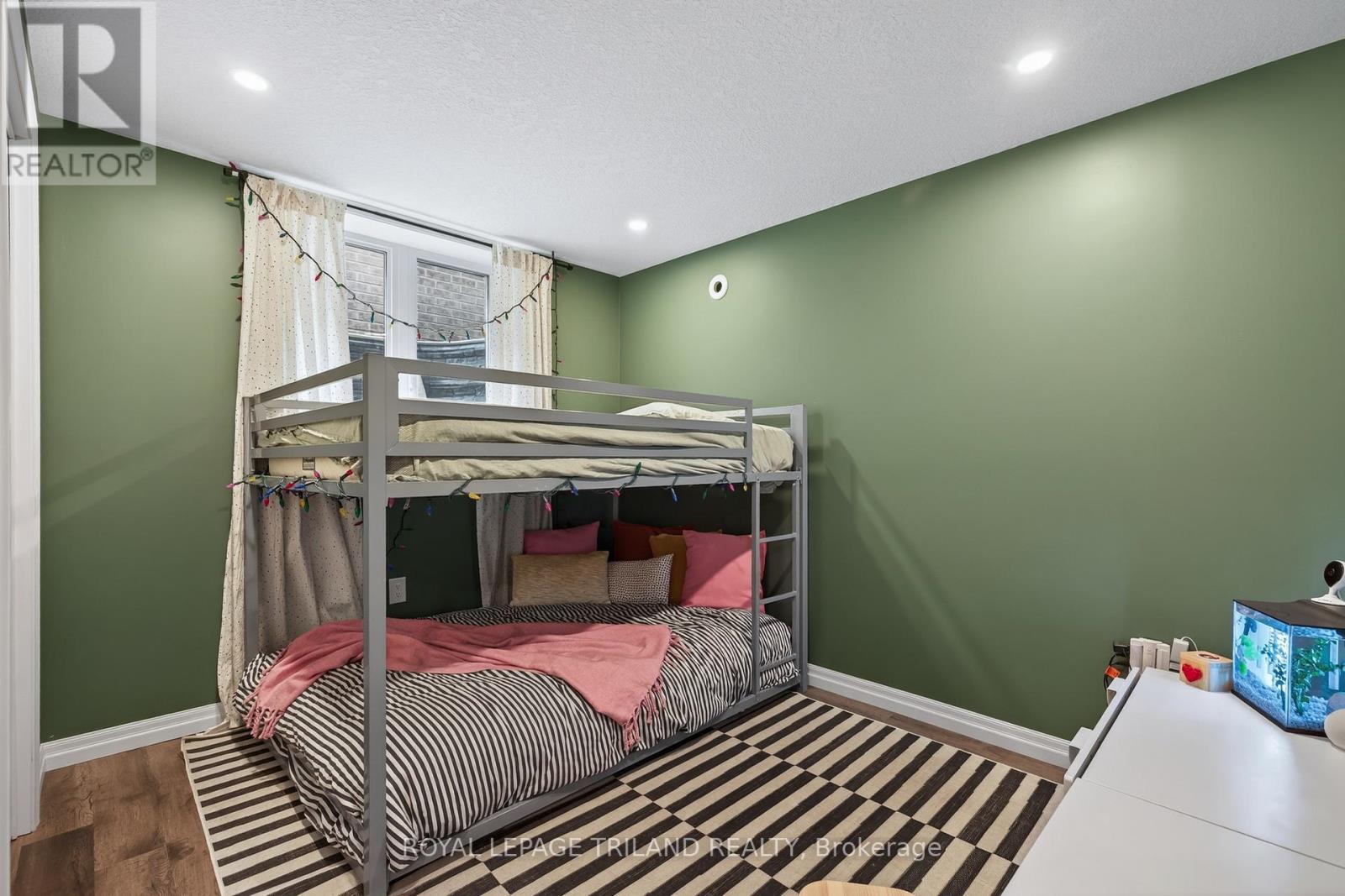 61 Ashberry Place, St. Thomas, Ontario  N5R 0H9 - Photo 35 - X12471619