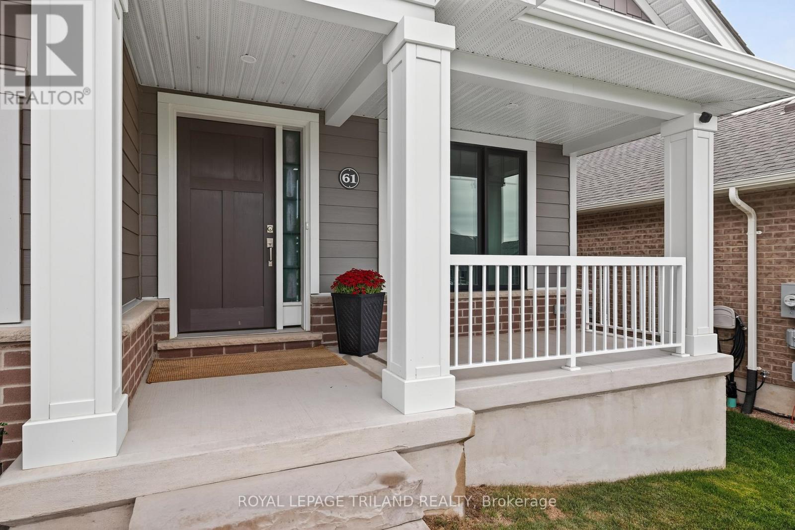 61 Ashberry Place, St. Thomas, Ontario  N5R 0H9 - Photo 4 - X12471619