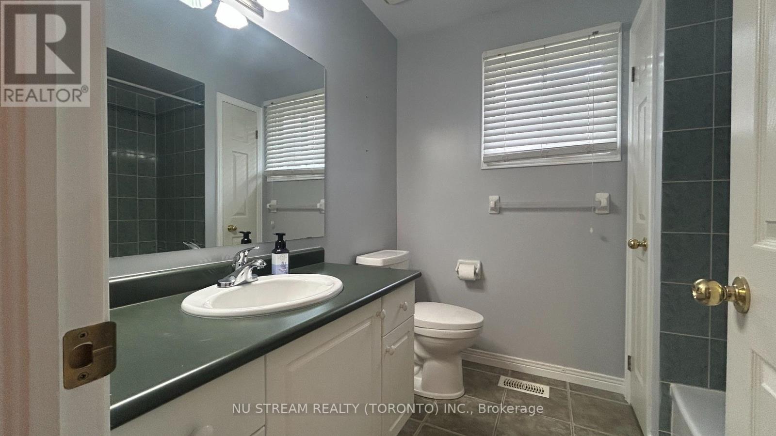 Unknown Address, ,     - Photo 14 - E12471588