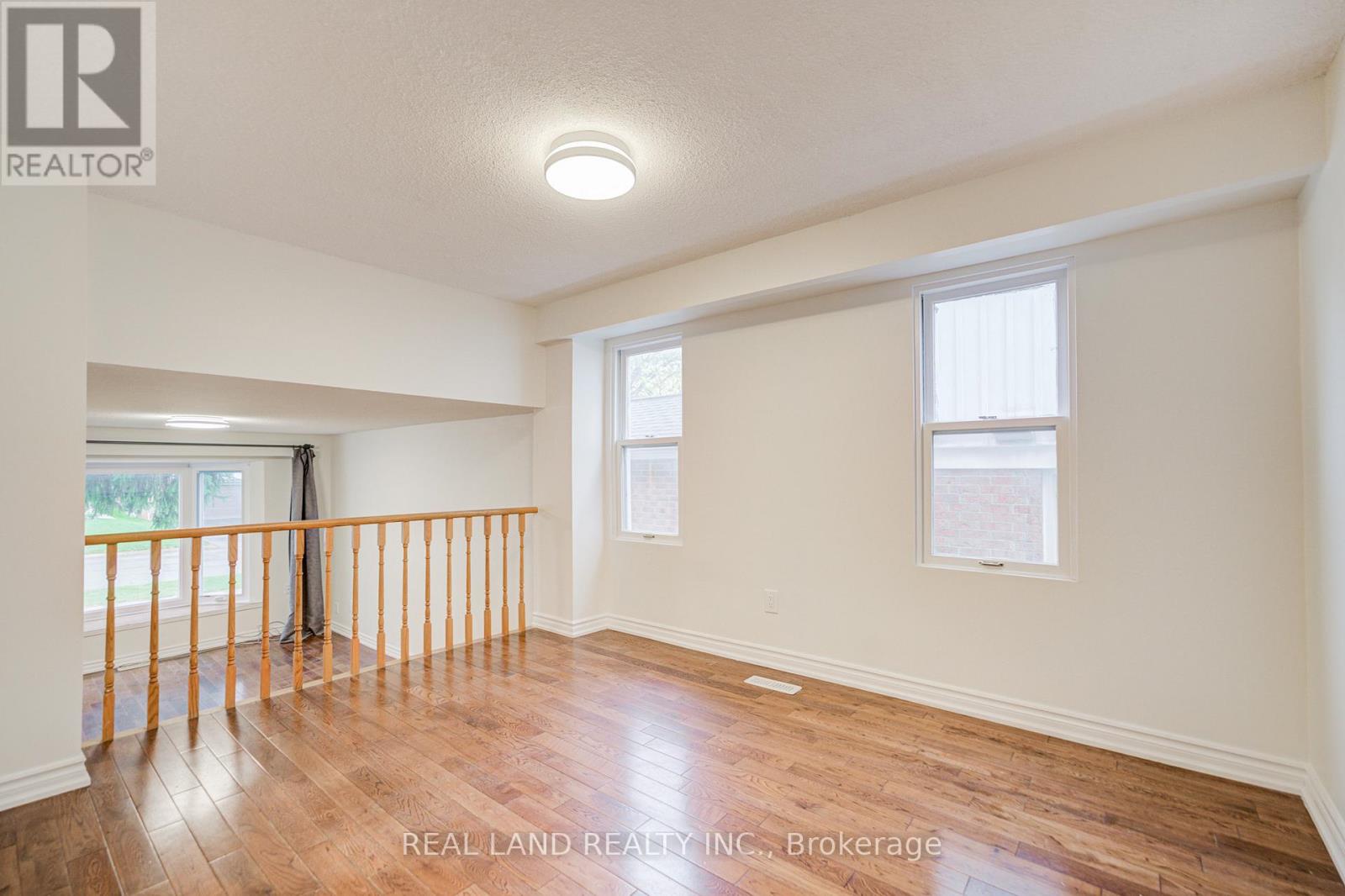 46 Wintermute Boulevard, Toronto, Ontario  M1W 3M6 - Photo 7 - E12471594
