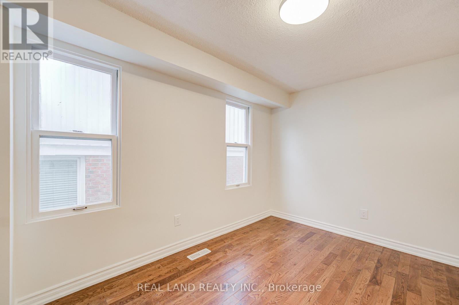 46 Wintermute Boulevard, Toronto, Ontario  M1W 3M6 - Photo 8 - E12471594