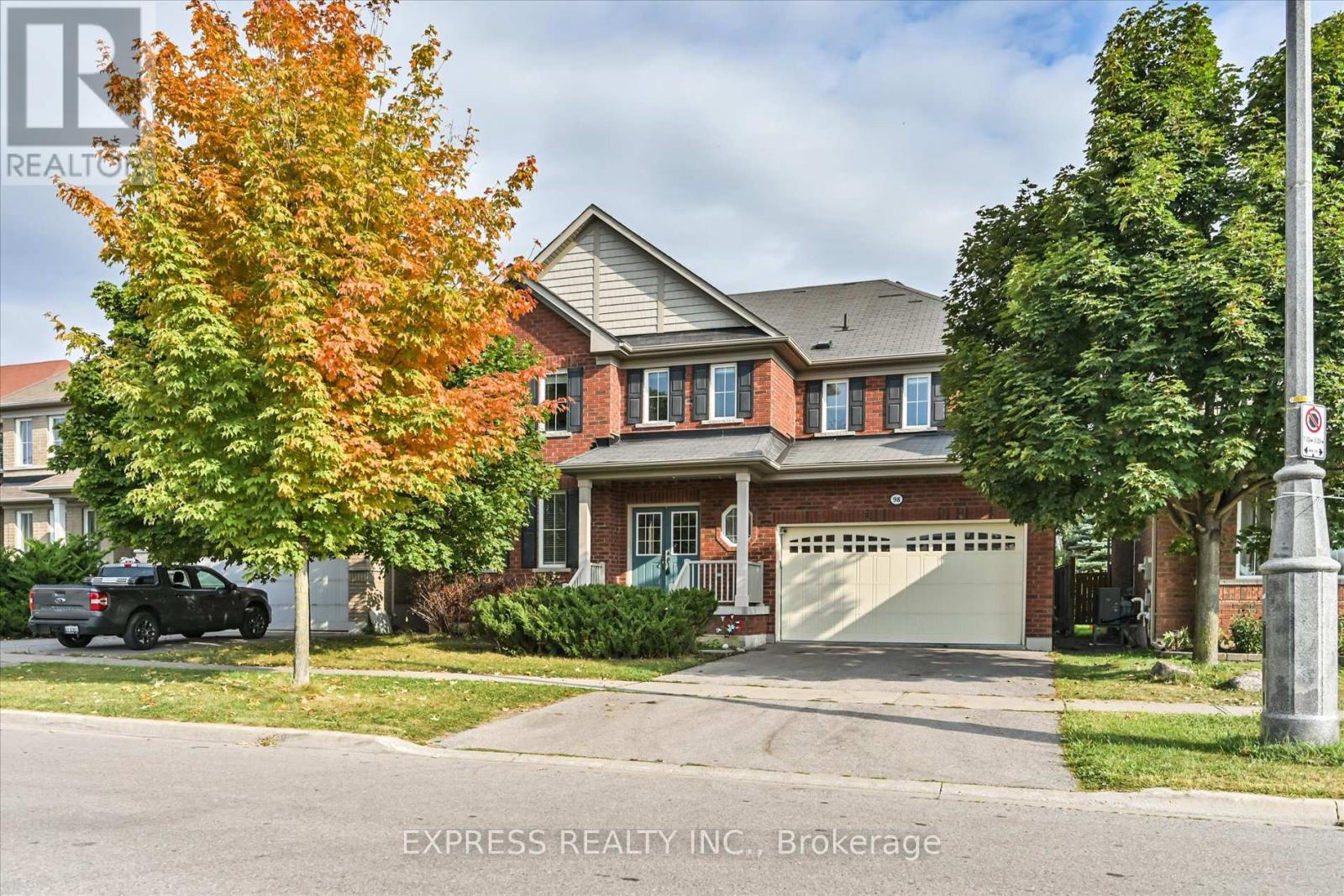 98 NORTHERN DANCER DRIVE, Oshawa, Ontario