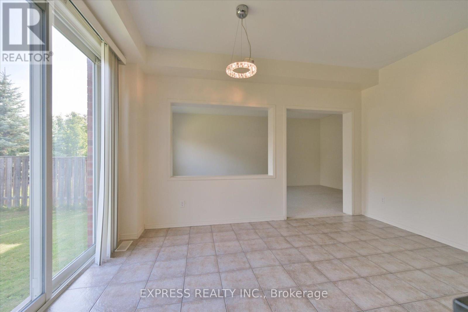 98 Northern Dancer Drive, Oshawa, Ontario  L1L 0A9 - Photo 12 - E12471605