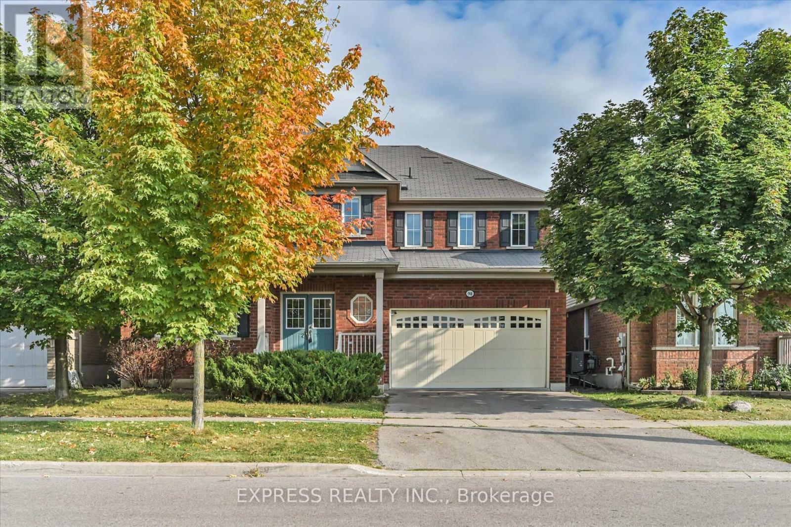 98 Northern Dancer Drive, Oshawa, Ontario  L1L 0A9 - Photo 2 - E12471605