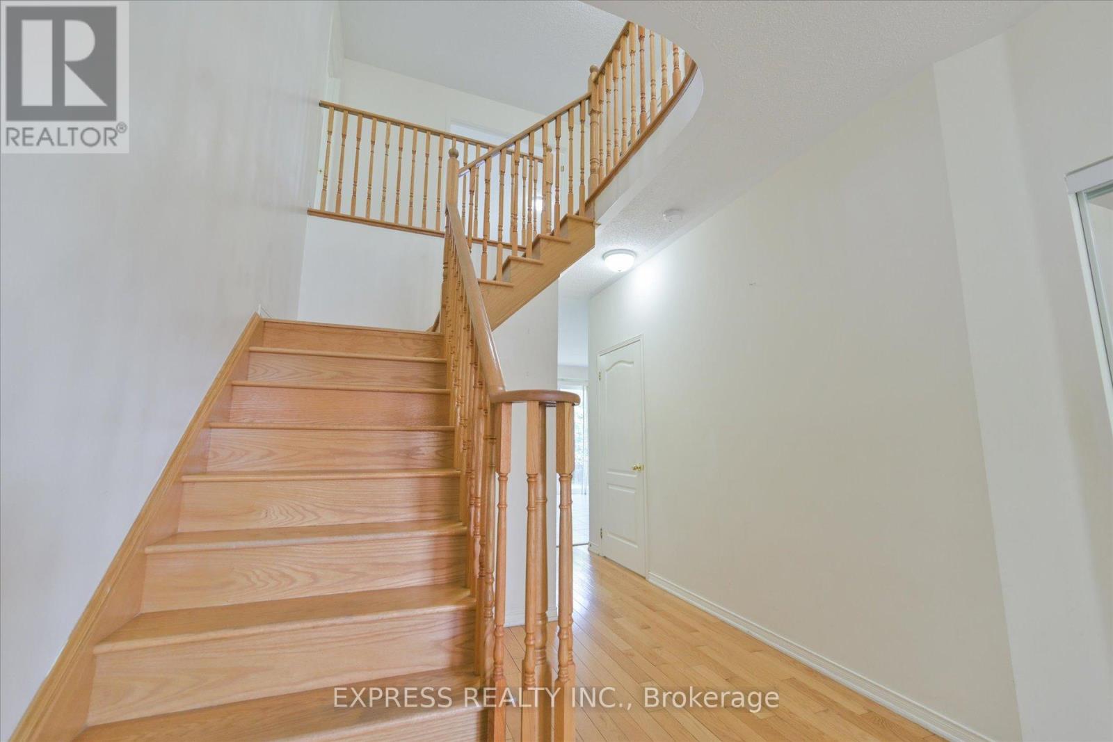 98 Northern Dancer Drive, Oshawa, Ontario  L1L 0A9 - Photo 21 - E12471605