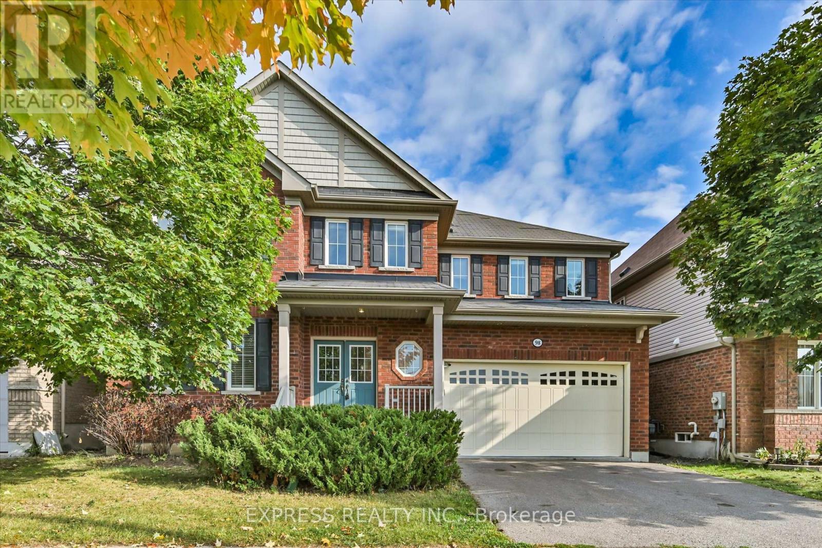 98 Northern Dancer Drive, Oshawa, Ontario  L1L 0A9 - Photo 3 - E12471605