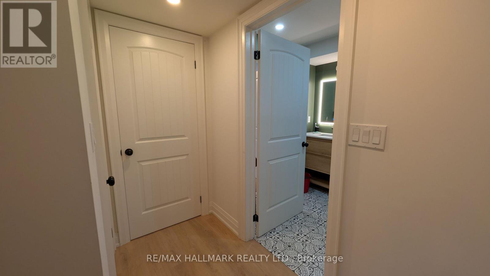 3239 Cove Avenue, Innisfil, Ontario  L9S 2K7 - Photo 14 - N12471553
