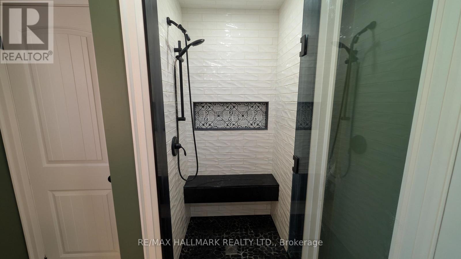 3239 Cove Avenue, Innisfil, Ontario  L9S 2K7 - Photo 16 - N12471553
