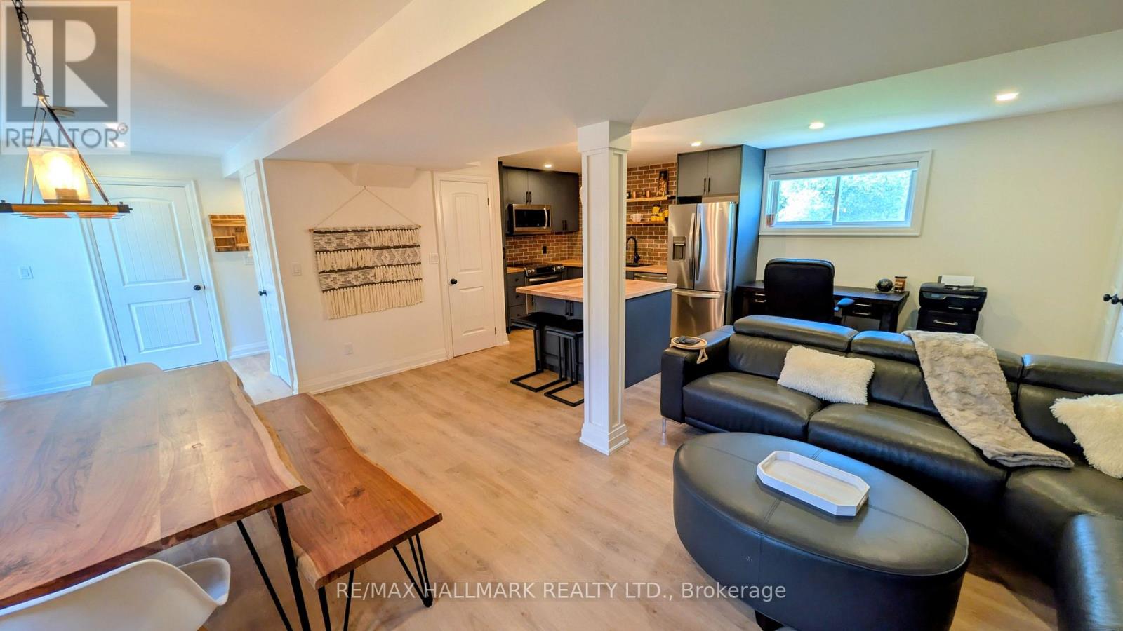 3239 Cove Avenue, Innisfil, Ontario  L9S 2K7 - Photo 4 - N12471553