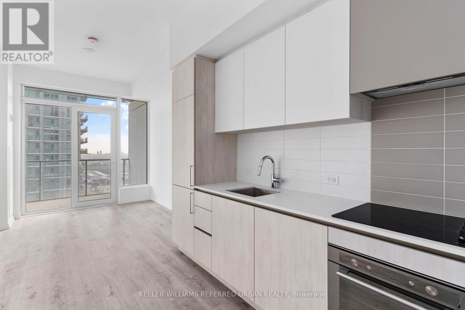 2910 - 7890 Jane Street, Vaughan, Ontario  L4K 0K9 - Photo 12 - N12471573