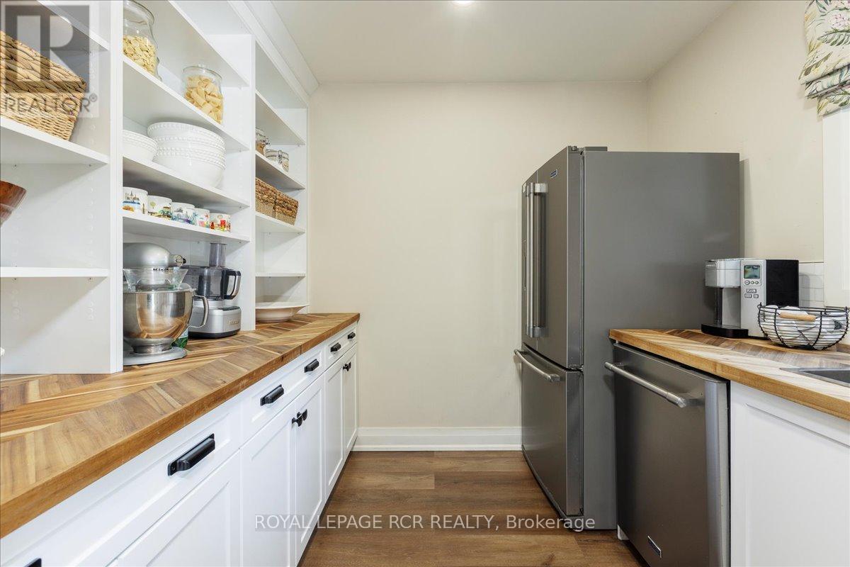 448 Dover Crescent, Newmarket, Ontario  L3Y 6C5 - Photo 8 - N12471584
