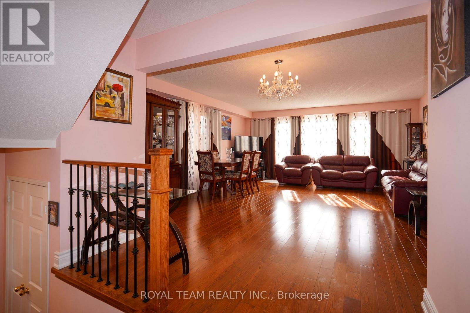 76 Sassafras Circle, Vaughan, Ontario  L4J 8M9 - Photo 10 - N12471599
