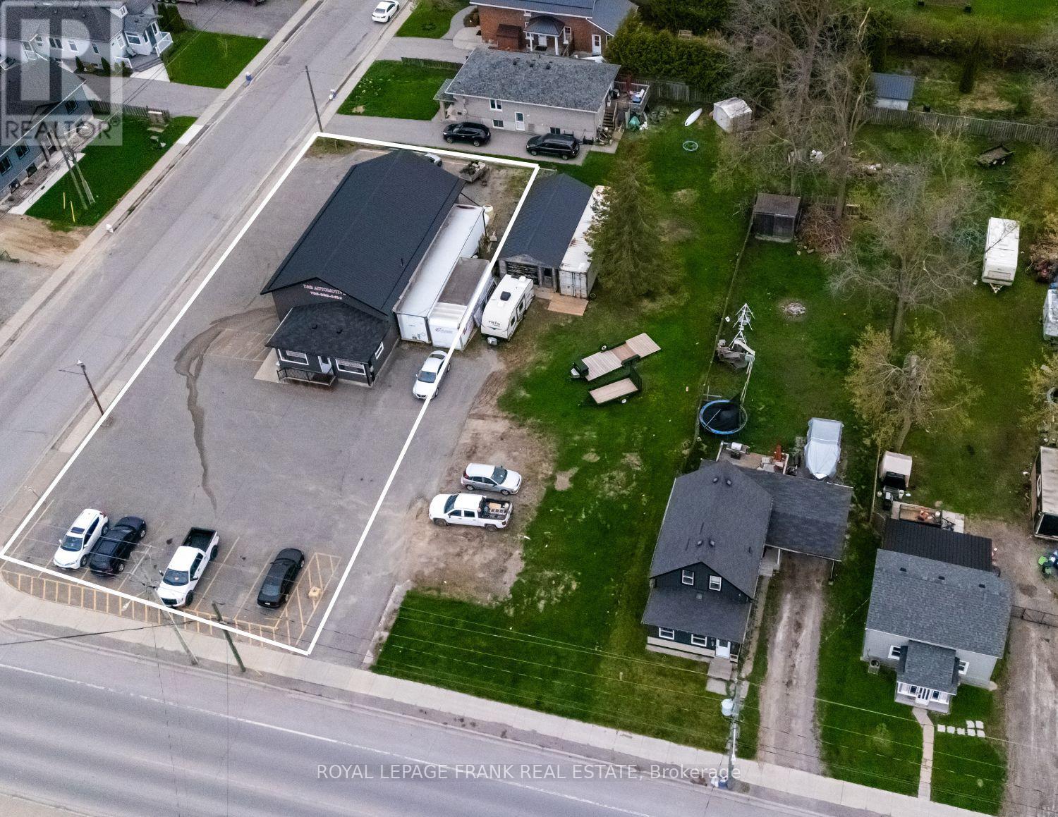 118 Queen Street N, Kawartha Lakes, Ontario  K9V 1G9 - Photo 1 - X12468981