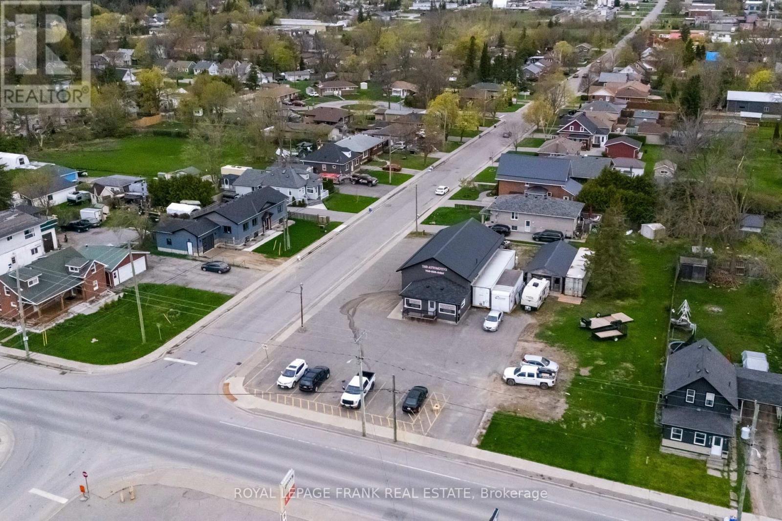 118 Queen Street N, Kawartha Lakes, Ontario  K9V 1G9 - Photo 7 - X12468981