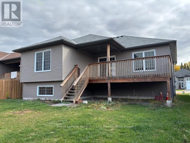 30 Trillium Drive, North Bay, Ontario  P1A 0A1 - Photo 4 - X12471641
