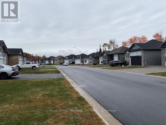 30 Trillium Drive, North Bay, Ontario  P1A 0A1 - Photo 44 - X12471641